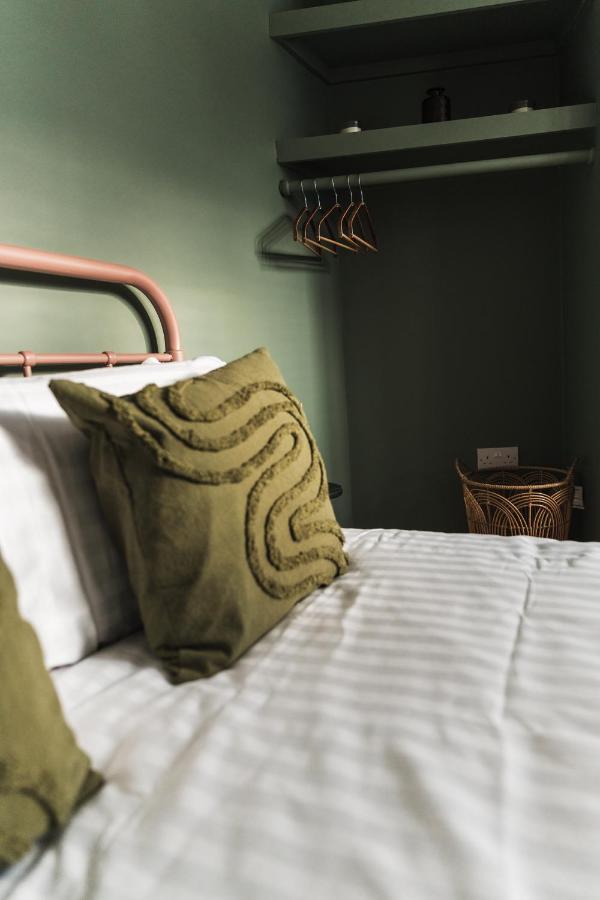Wych Cottage, Striking 2 Bed, Parking, Ground Floor Flat - Step Free Somerton  Extérieur photo